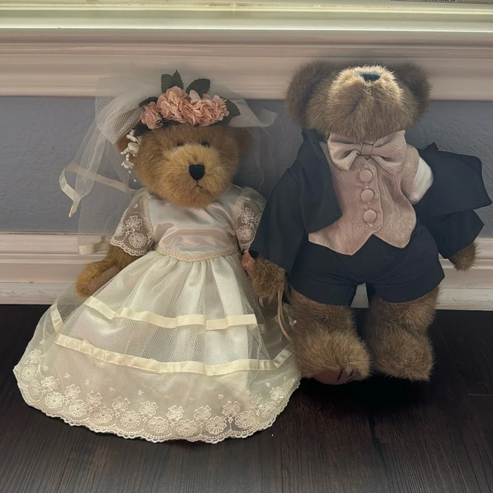 BOYDS BEARS MRS MR EVERLOVE WEDDING MARRIAGE COUPLE GOWN VEIL TUX GARTER PLUSH